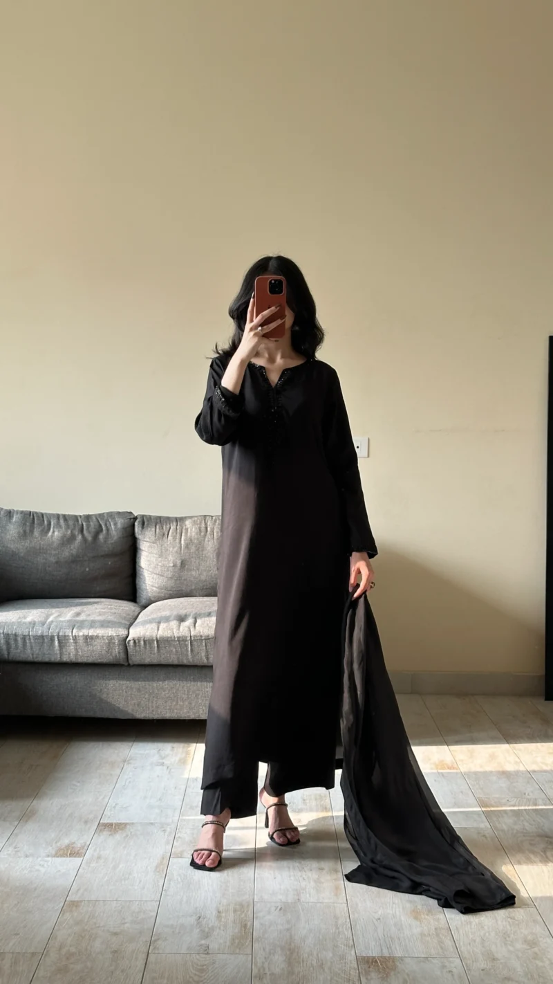 Vaneeza - Image 5